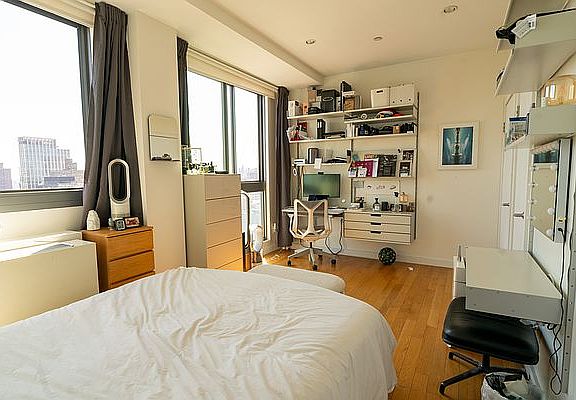 5th image of 38 Delancey St APT 15B