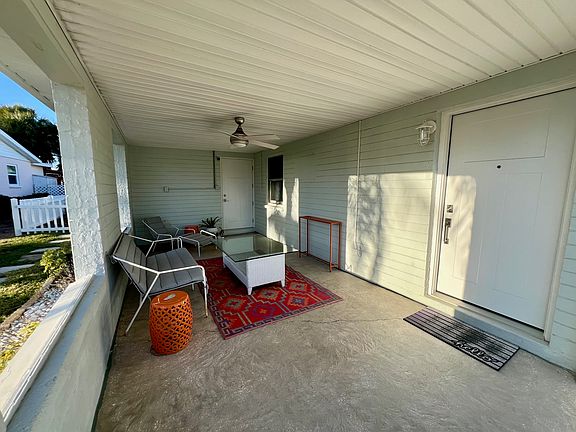 3rd image of 17 Seaside Dr