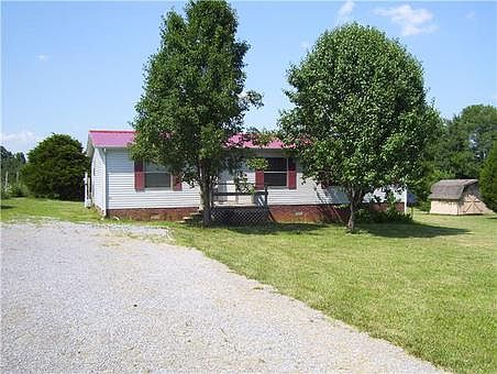 2nd image of 6551 Halls Hill Pike