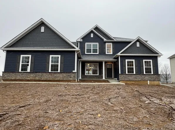 2673 Hollow View Dr #18, Forks Township, PA 18040