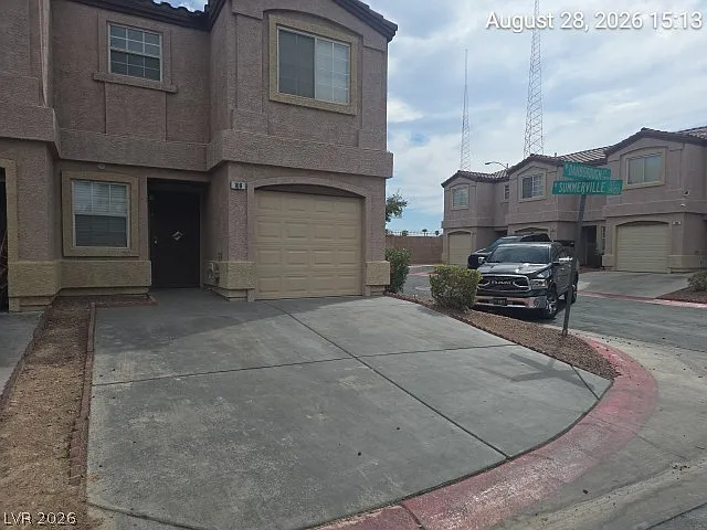 2 bed, 2.5 bath, 1066 sqft, $1,400 — Photo 1