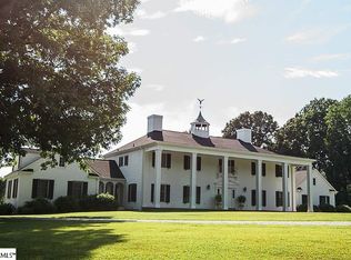 112 Leftbank Ct, Laurens, SC 29360
