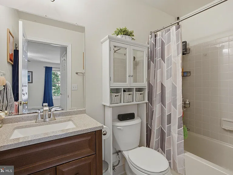 6123 Joust Ln — Photo 18