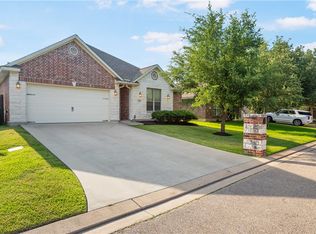 2318 Carisbrooke Loop, College Station, TX 77845