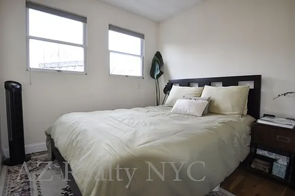 Rented by FirstService Realty (legacy) | media 3