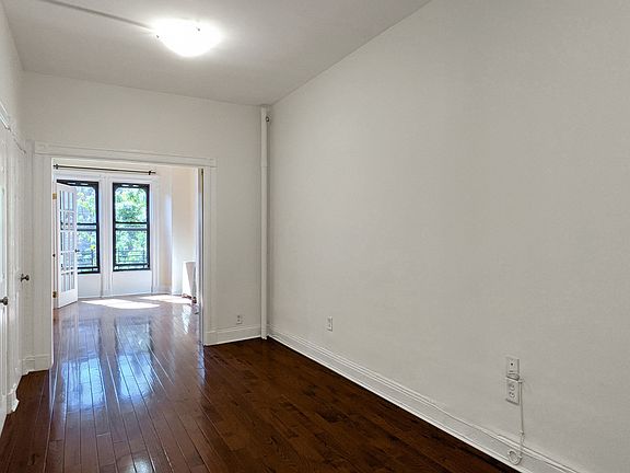 4th image of 463A Prospect Ave #2