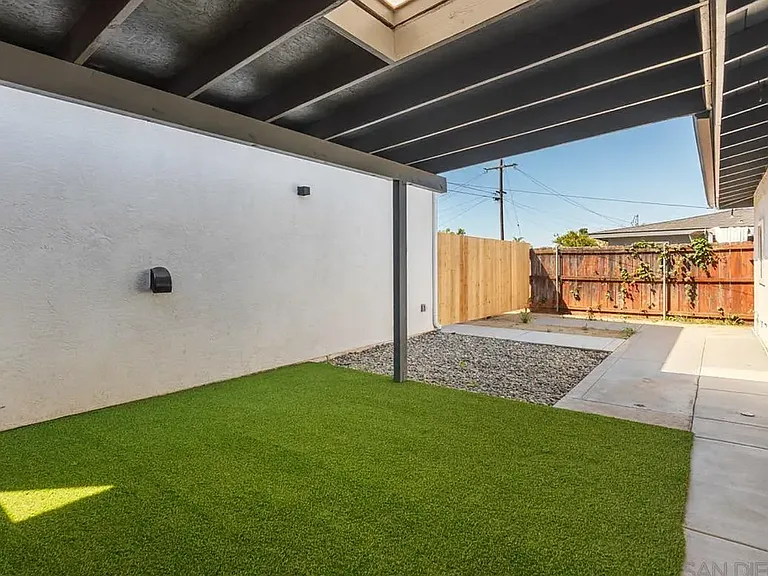 1134 Atwater St — Photo 13
