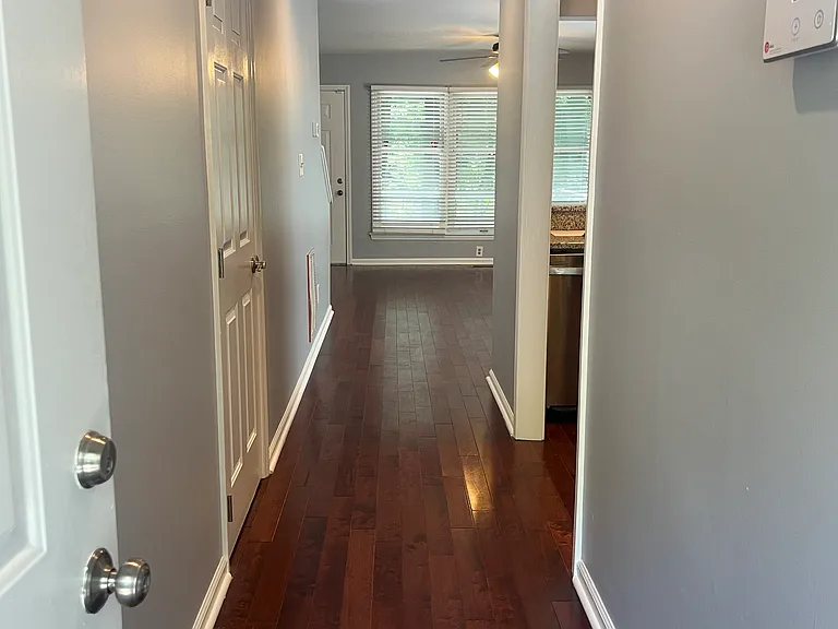 825 Edwards St #B — Photo 5
