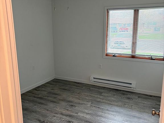 2nd image of 601 N State St #3