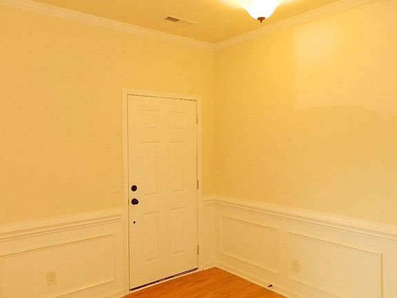 Located on 0040 in Sutton Mill - Park Collection in FORT MILL, SC