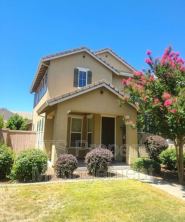 1st image of 3216 Prospect Park Dr