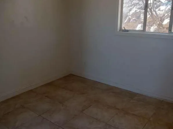 300 N 5th Ave, Barstow, CA