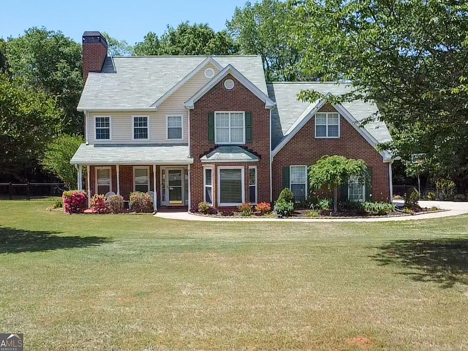 1st image of 305 Brook Hollow Dr