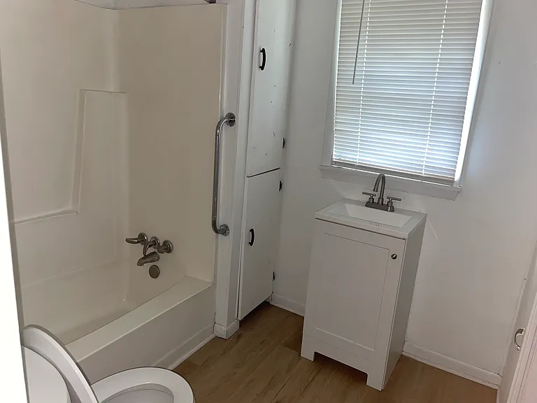 213 N Church St #213 — Photo 5