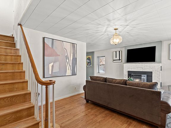 4th image of 6322 W Park Ave