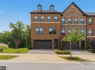 6313 Falconwood St, Middle River, MD 21220