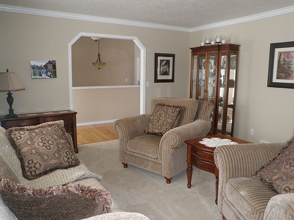 4th image of 5402 W Newberry Dr