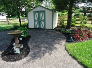 352 Hackberry Dr, New Castle, DE 19720