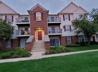 710 Mill Cir UNIT 105, Wheeling, IL 60090