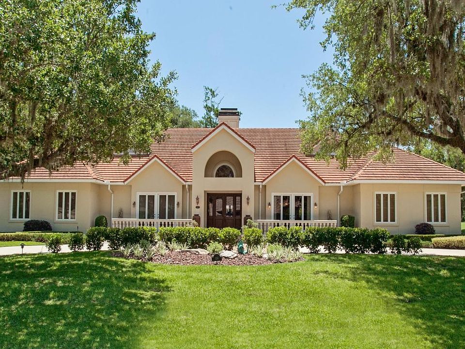 1st image of 124 Plantation Cir S