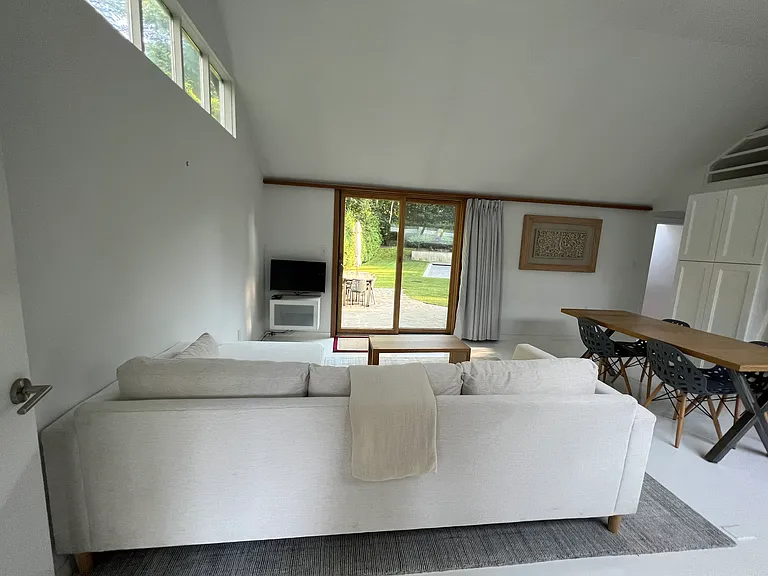 126 Accabonac Rd — Photo 7