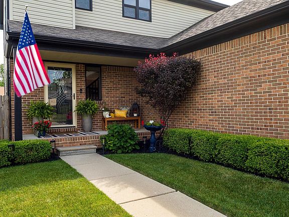 5th image of 24444 Kolleen Ln