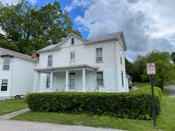 1619 Downey St, Radford, VA 24141