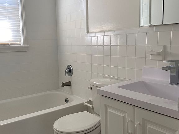 5th image of 2 Columbia Ave #16