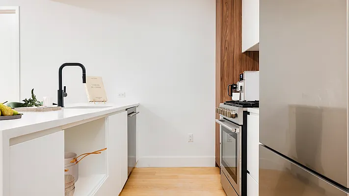 Rented by Nooklyn NYC LLC | media 111