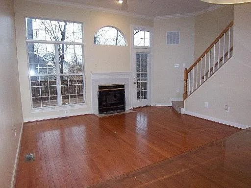 20543 Warburton Bay Square — Photo 4