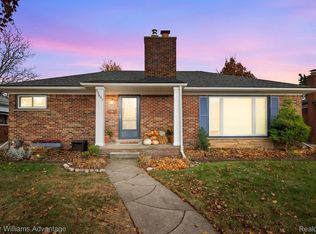 33447 Cindy St, Livonia, MI 48150