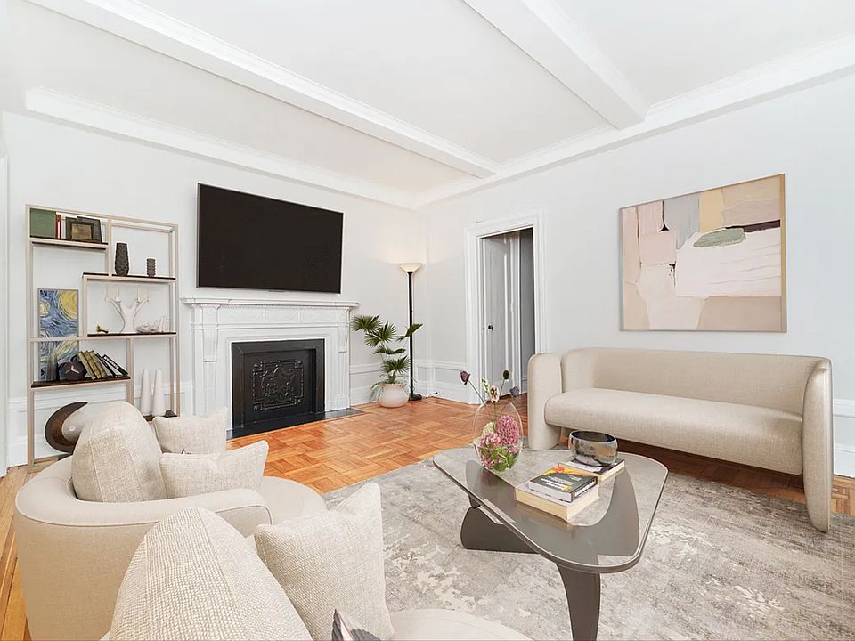 1st image of 146 E 49th St APT 3C
