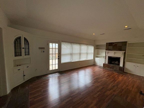 2nd image of 3600 Southwood Ave