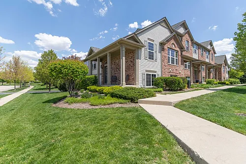 472 Valentine Way Photo 1
