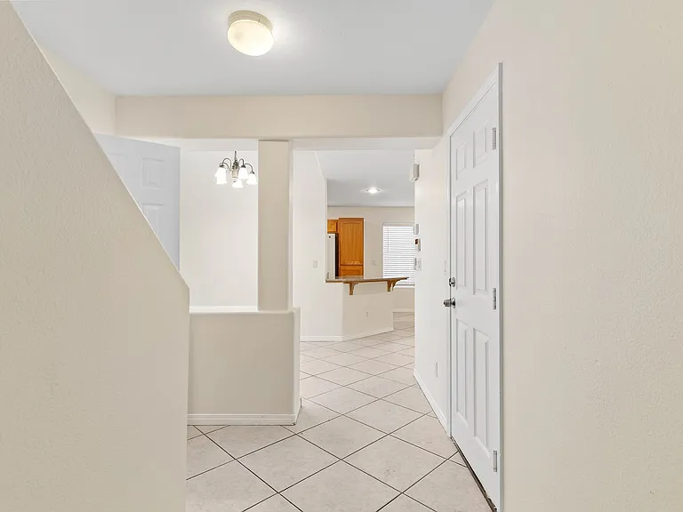 7268 Vinca Rd — Photo 3
