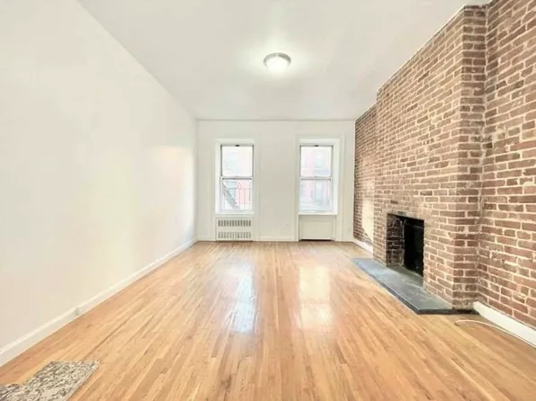 316 East 83rd Street image 1 of 6