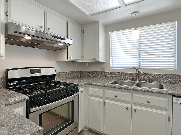 908 S Golden West Ave #6 — Photo 6
