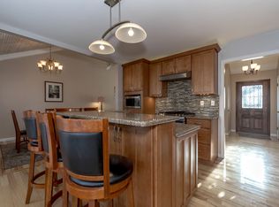 8765 Candlelight Ln, Lenexa, KS 66215