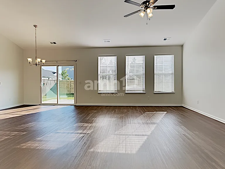 128 Satur Dr — Photo 9