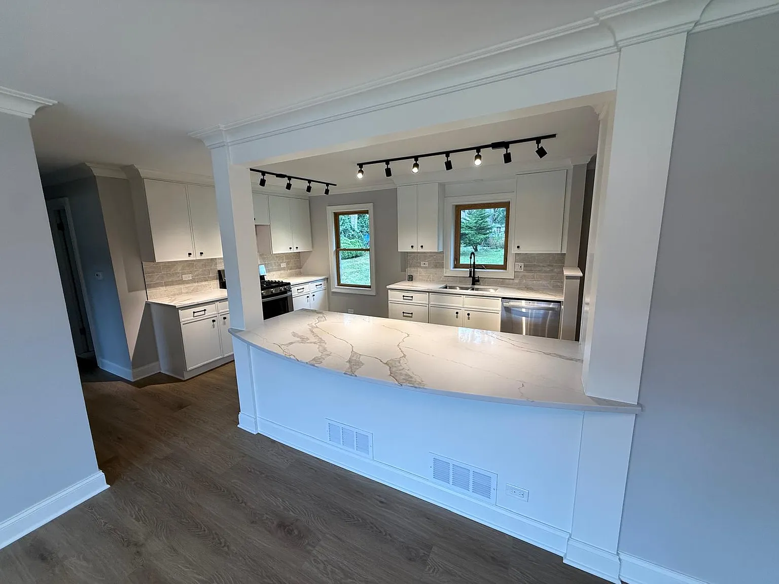 3 bed, 1470 sqft, $2,800 — Photo 2