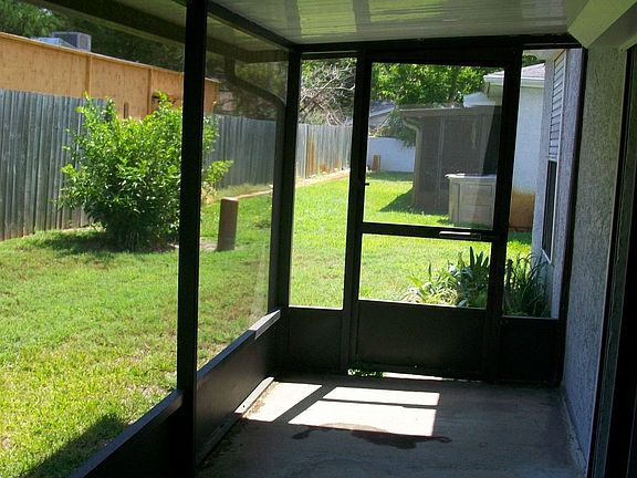 5th image of 103 McNeela Dr #103