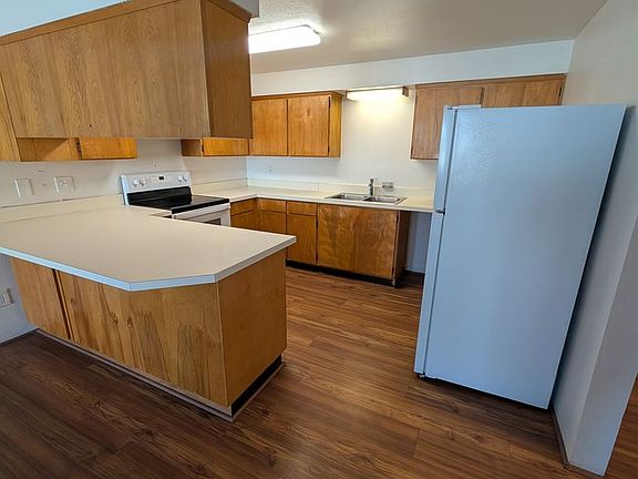 5th image of 105 N Broad St APT 4