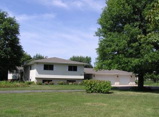 1651 Cherry Rd, Oswego, IL 60543