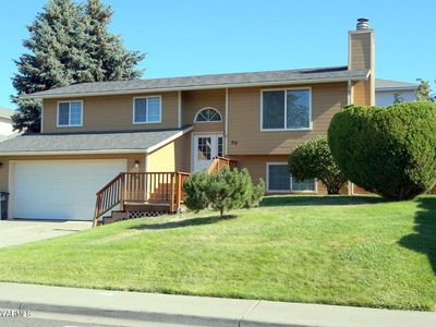 99 Palmer Dr, Selah, WA, 98942