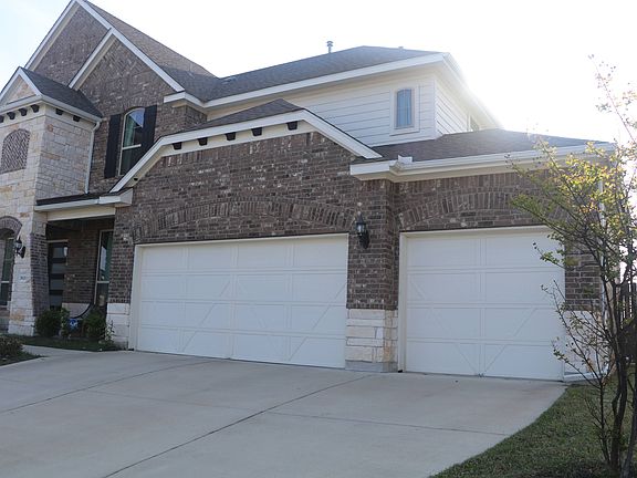 2nd image of 18120 Leccion Dr