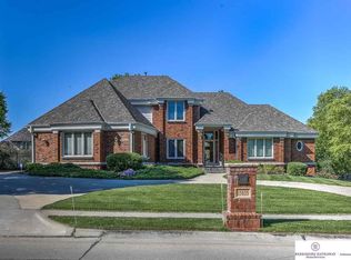 15835 Burt St, Omaha, NE 68118
