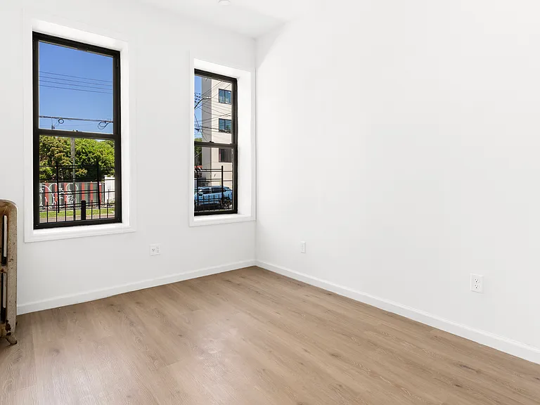844 New Lots Ave #1F — Photo 4