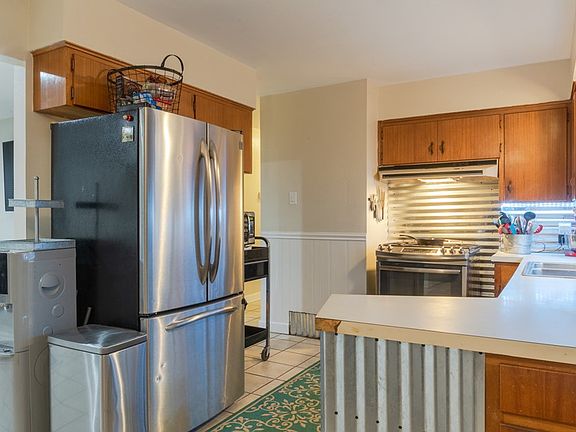 5th image of 1106 E 56th St