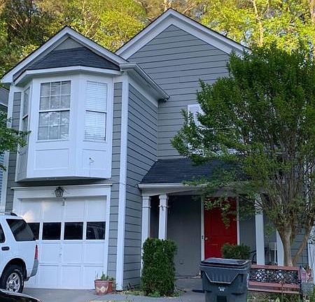 3rd image of 1071 Hampton Hill Ct
