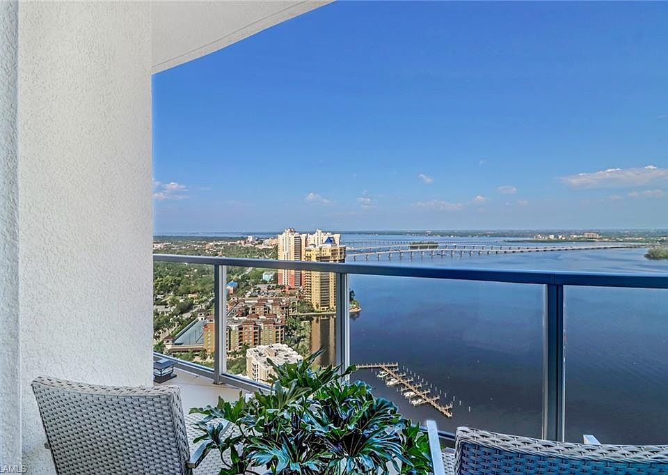 Home For Sale In Oasis